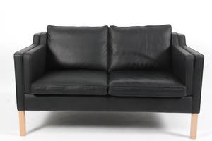 Stouby. To-pers. sofa, model Eva, sort læder
