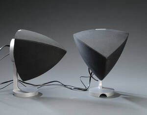 Bang  Olufsen. Par BeoLab 4 højttalere med vægbeslag 2 