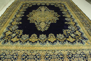 Persisk handknuten matta Kerman 378x295 cm.