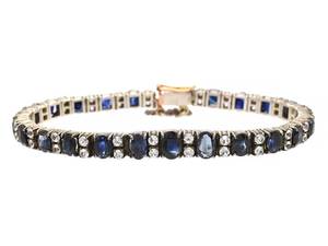 ARMBAND
