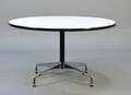 Charles Eames. Rundt spisebord  Segmented Table Ø 130 cm  Denne vare er sat til omsalg under nyt varenummer 4614559