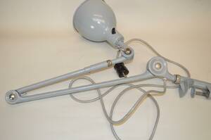 Skrivbordslampa, PEFEGE