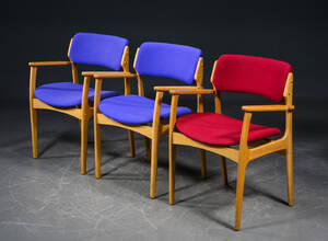 Dansk Møbelproducent, tre stole med stel i eg. 3