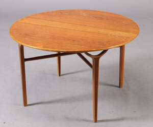 Peter Hvidt  Orla Mølgaard. Cirkulært sofabord, model Ax