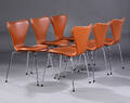 Arne Jacobsen. Seks syverstole model 3107, cognacfarvet læder 6