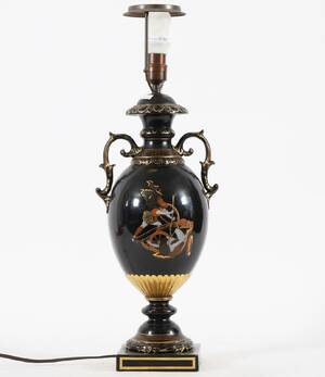 Bordslampa i keramik, 1900-talets första hälft