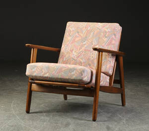 Hans J. Wegner. Lænestol, model 233 Denne vare er sat til omsalg under nyt varenummer 4960371