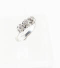 Diamantring i 18K guld blommor