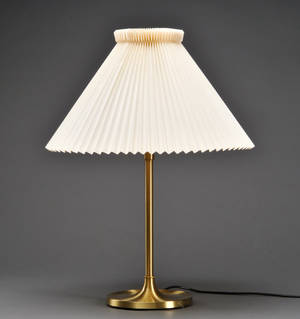 Le Klint. Teleskop-bordlampe i messing - Model 328