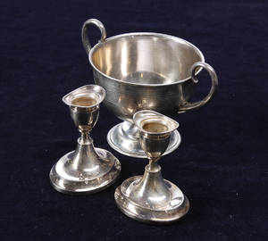 Sv. Toksværd. Par lysestager og par skåle 4