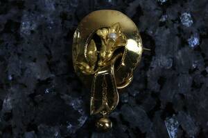 BROSCH med odlad pärla, guld, 18 k, 6,1 g