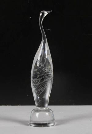 Vicke Lindstrand, Kosta, fågel, höjd 21,5 cm Denna vara har satts till omförsäljning under nytt varunummer4157811