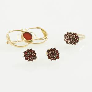 Brosch och ring örhängen