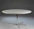  Arne Jacobsen. Cirkulært spisebord, Ø 145 cm
