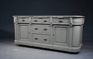 Skænk disk af grålakeret træ