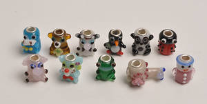 Charlotte Borgen, 11 dyre charms beregnet til kæder og armbånd