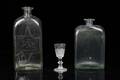 KARAFFER, 2 st, samt snapsglas, 1800-tal