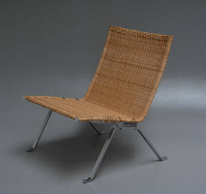 Poul Kjærholm. Lænestol, model PK-22 