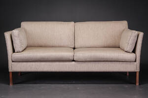 Erik Jørgensen. To-pers. sofa, model EJ 260 Denne vare er sat til omsalg under nyt varenummer 4357070