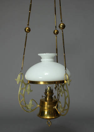 Skønvirke petroleumshængelampe