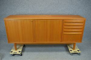 Sideboard i teak