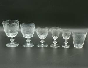 Orrefors glasservis, 99 delar