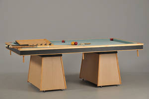 Billiardbord med køer og kugler