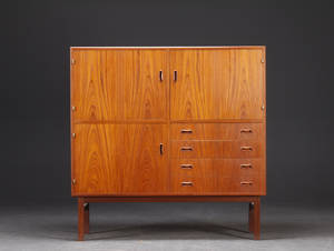 Dansk møbelarkitekt. Skænk, teak