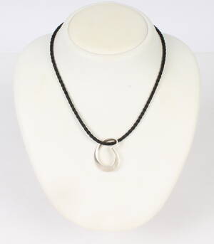 Georg Jensen Victory. Halssnor og 2 vedhæng. 3