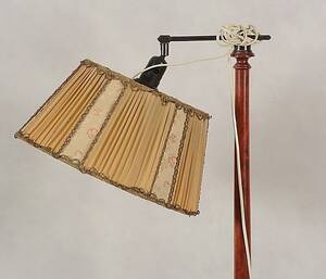 GOLVLAMPA, mahogny, 181900-tal.