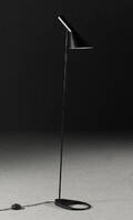 Arne Jacobsen, Louis Poulsen, golvlampa AJ, svart