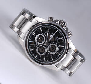 Jacques Lemans, model 1-1847E. Herrechronograf i stål med sort skive