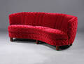 Dansk møbelproducent. Bananformet sofa, 1940erne