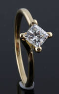 18K Solitaire ring set with Princess-cut diamond approx.0.60 ct
