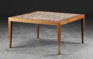 Severin Hansen. Sofabord med kakler 