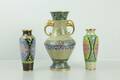 URNA, samt vaser, cloisonné, 2 st