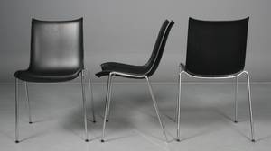 Tre Agitari stole i sortlaceret eg, udstillingsmodeller 3