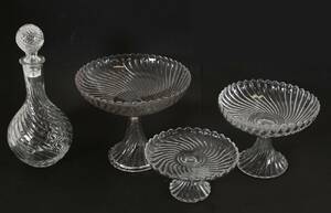 Glas 4 delar, med vriden dekor