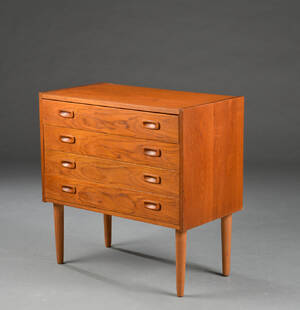 Kommode fineret med teaktræ