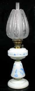 Fotogenlampa, 18001900-tal Denna vara har satts till omförsäljning under nytt varunummer4360897