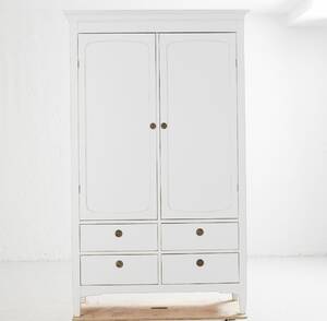 Klädskåp