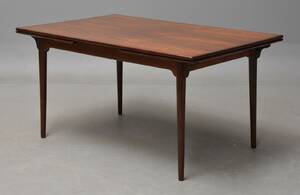 Dansk møbelproducent. Spisebord med hollandsk udtræk af palisander