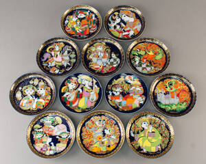 Wiinblad platter af porcelæn 12 Denne vare er sat til omsalg under nyt varenummer 4152003