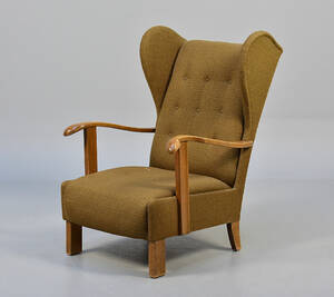Dansk møbelproducent. Øreklapstol  lænestol 