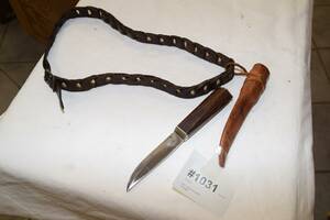 Kniv med knivbälte