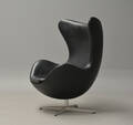 Arne Jacobsen. Lænestol, Ægget, Red Label, model 3316