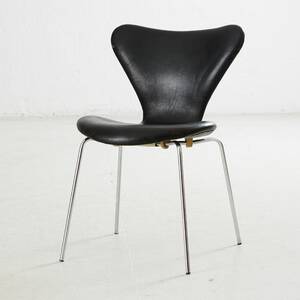 Stol Sjuan Arne Jacobsen