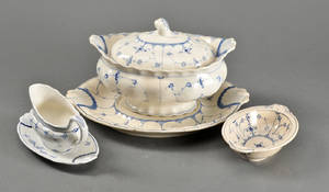 Aluminia. Terrin med tilhørende underfad, Eliseform. 1905-1920 3