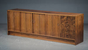 Dansk møbelproducent, 19601970.Skænk  underskab af palisander