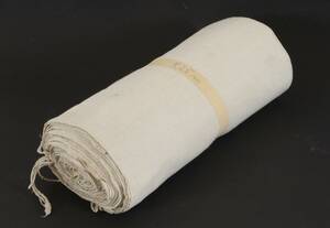 Linnetextil på rulle